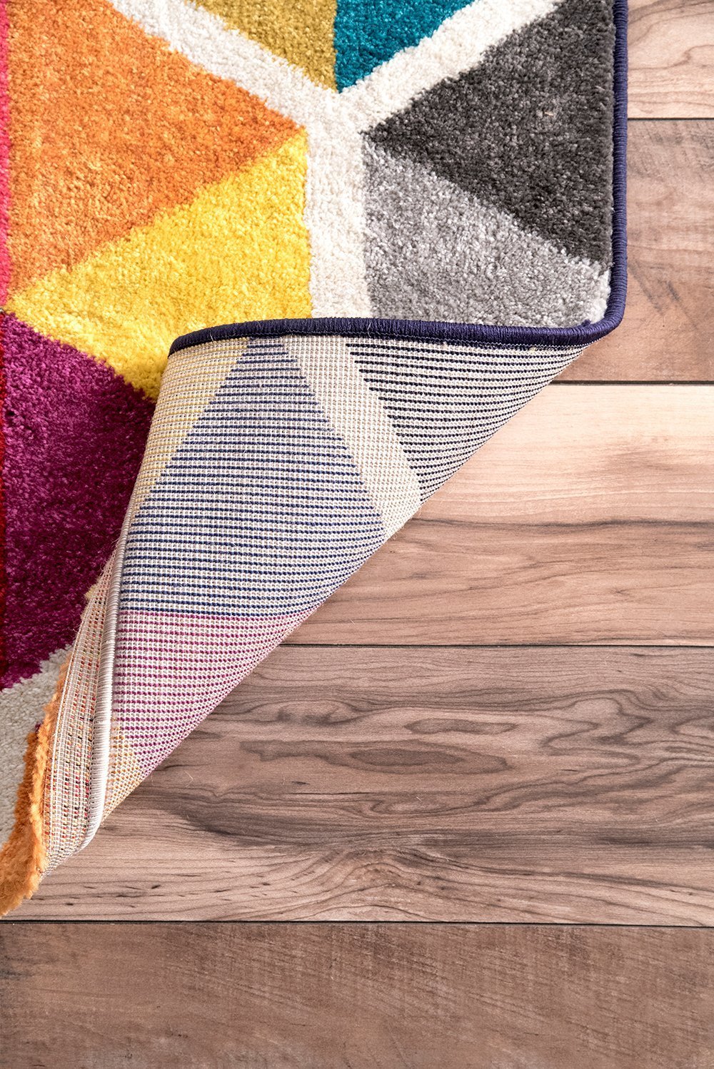 Nuloom Rugs - Maris Triangles - Multi