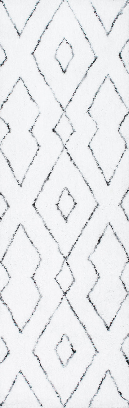 Nuloom Rugs - Hand Tufted Beaulah Shaggy - White
