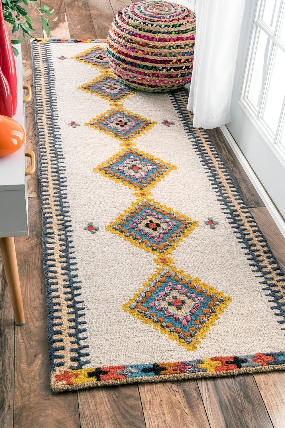 Nuloom Rugs - Hand Tufted Tribal Jodie - Beige